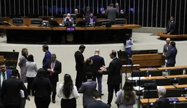 Plenário da Câmara dos Deputados repercute derrubada de decreto sobre IOF