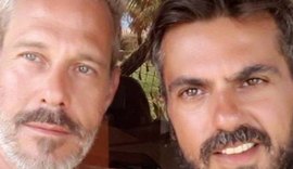 Galã dos anos 90, ator oficializa casamento com produtor após 20 anos