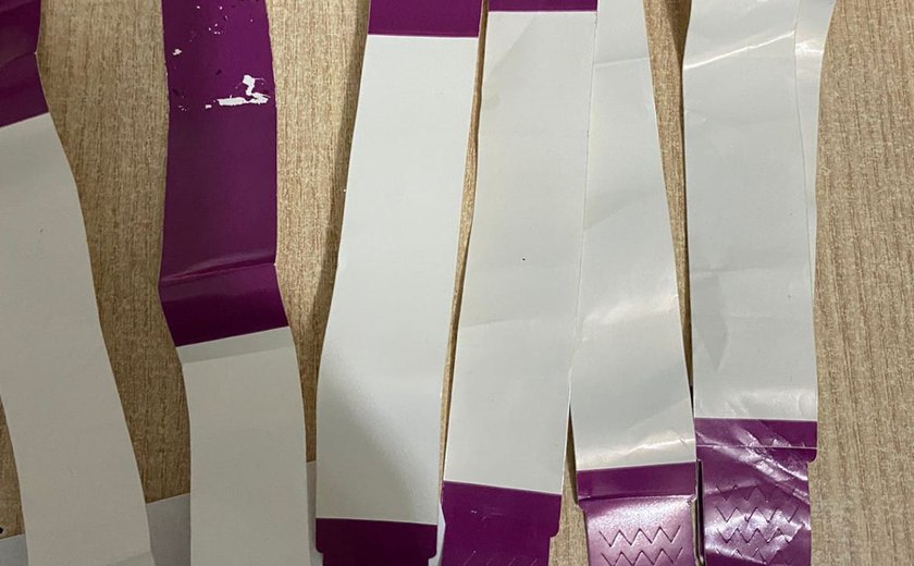 Bombeiro é preso suspeito de vender pulseiras falsas de shows em Maceió