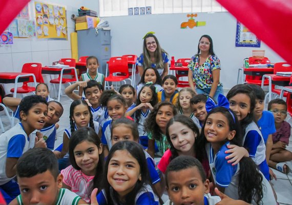 Projeto realizado em escola do Benedito Bentes estimula o gosto pela leitura
