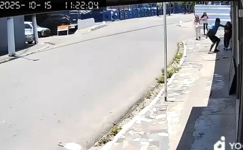 Estudantes vivem momento de terror durante tentativa de assalto no bairro do Poço
