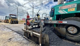 Mais um trecho da Avenida Menino Marcelo recebe obras de pavimentação