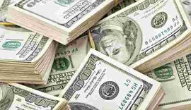 Dólar fecha em alta nesta terça com incertezas sobre reforma da Previdência
