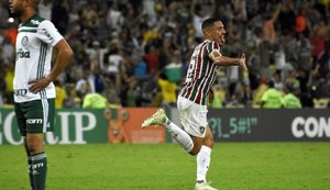 Scarpa decepciona e Palmeiras perde para Fluminense no Rio