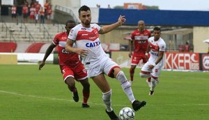 Vila Nova mantém tabu, vence CRB em Maceió e deixa o Galo na lanterna