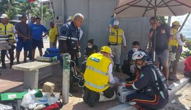 Agentes Ronda no Bairro prestam socorro a turista que passou mal na praia de Ponta Verde