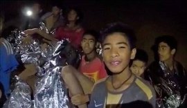 Meninos resgatados de caverna não irão à final da Copa do Mundo