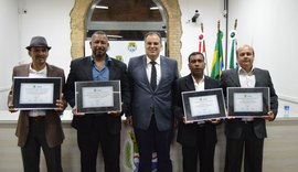 Capoeiristas recebem Comenda por serviços prestados à cultura alagoana