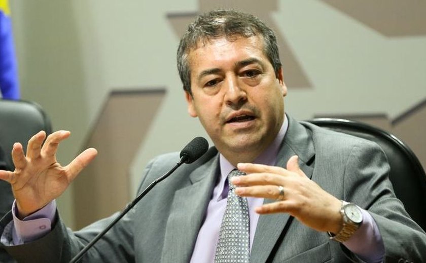 Ronaldo Nogueira pede demissão do Ministério do Trabalho