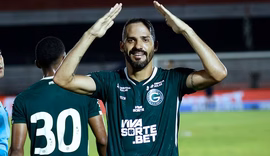 Goiás nega 'acordo de cavalheiros' e deve escalar Anselmo Ramon contra o CRB