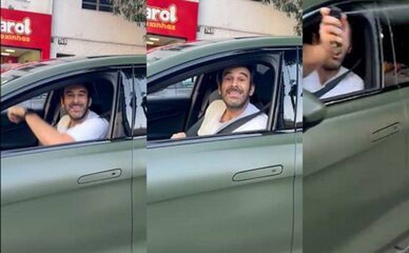 Motorista de carro de luxo joga spray de pimenta e xinga mulher durante discussão