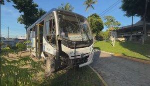 Motorista que atropelou 5 fiéis em procissão se apresenta à polícia
