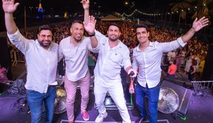Prefeito JHC celebra chegada de 2024 no Benedito Bentes