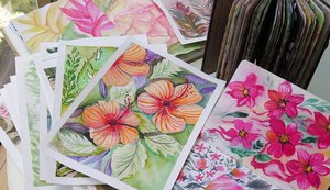 Empresa feminina leva música, café e aquarelas para educar sobre câncer de mama