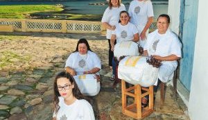 Biografia celebra trajetória da estilista Martha Medeiros do sertão a Hollywood