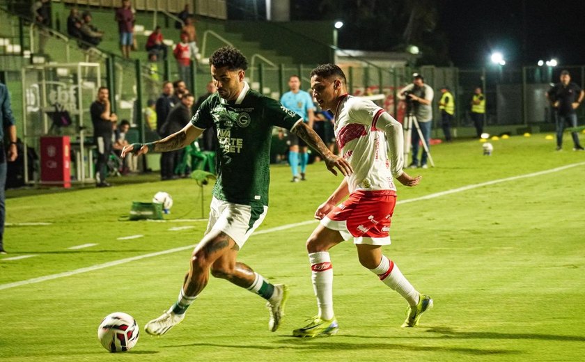 CRB vence Goiás de virada e fica a dois pontos do G4 da Série B