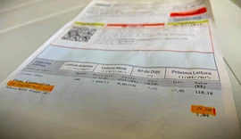 Alagoanos pagam até 40% da conta de luz em taxa de iluminação pública