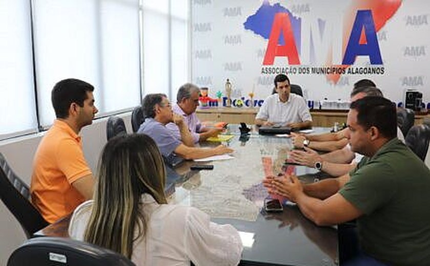 Prefeitos alagoanos se reúnem para discutir alternativas contra paralisação da Operação Pipa