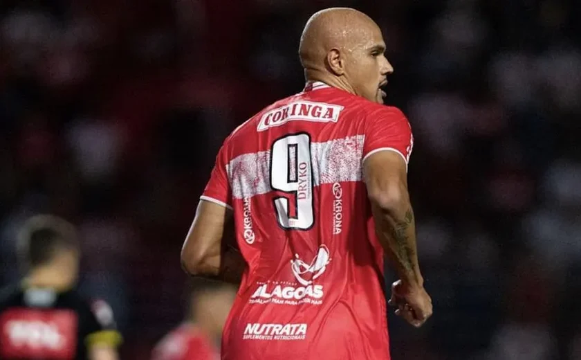 CRB encara o líder Coritiba em duelo marcado por reencontros no Couto Pereira