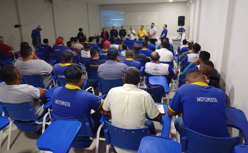 PRF realiza palestra educativa sobre transportes escolares em Taquarana