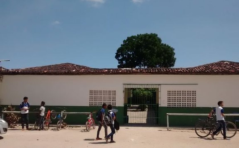 Alunos de escola pública reagem a assalto na parte alta de Maceió
