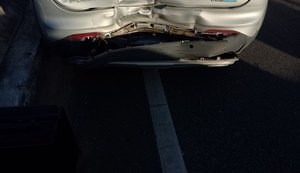 Engavetamento na Ponte Divaldo Suruagy mobiliza Corpo de Bombeiros