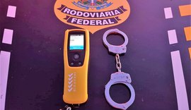 PRF prende motoristas por crimes diferentes na BR 101