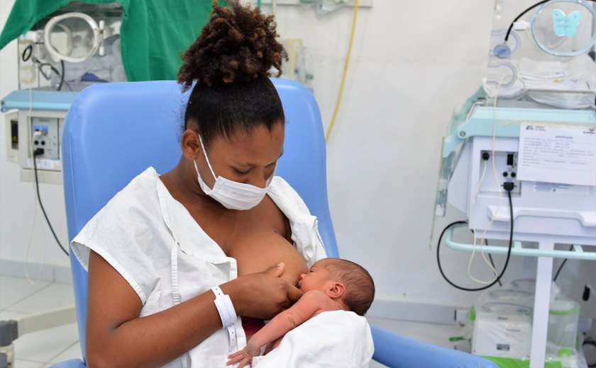 Nutricionista destaca os benefícios da amamentação para mãe e bebê