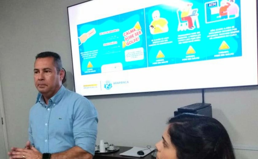 Cartilha orienta idosos de Arapiraca para a prevenção de golpes financeiros