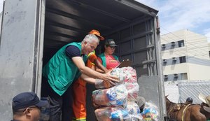 Projeto Carroceiro Legal: Desenvolvimento Sustentável entrega cestas básicas em Ecoponto da capital