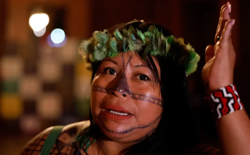 Mercado de carbono ameaça vida indígena, diz Alessandra Munduruku