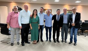 Professor da Ufal pede que universitários participem de levantamento sobre auxílio-transporte