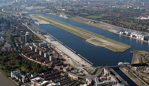 Descoberta de bomba da Segunda Guerra Mundial fecha aeroporto de Londres