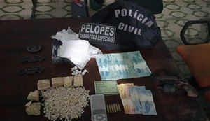 PM apreende arma de fogo e drogas em Arapiraca