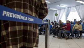 STF dá dez dias para que Temer e deputados expliquem reforma da previdência