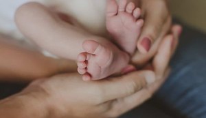 Mãe mata filho recém-nascido asfixiado após ingerir bebida alcóolica