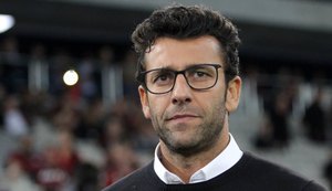 Em sua estreia, Alberto Valentim elogia atuação do Vasco
