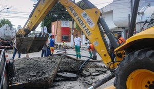 Prefeitura executa ações de drenagem para acabar com alagamentos em Maceió