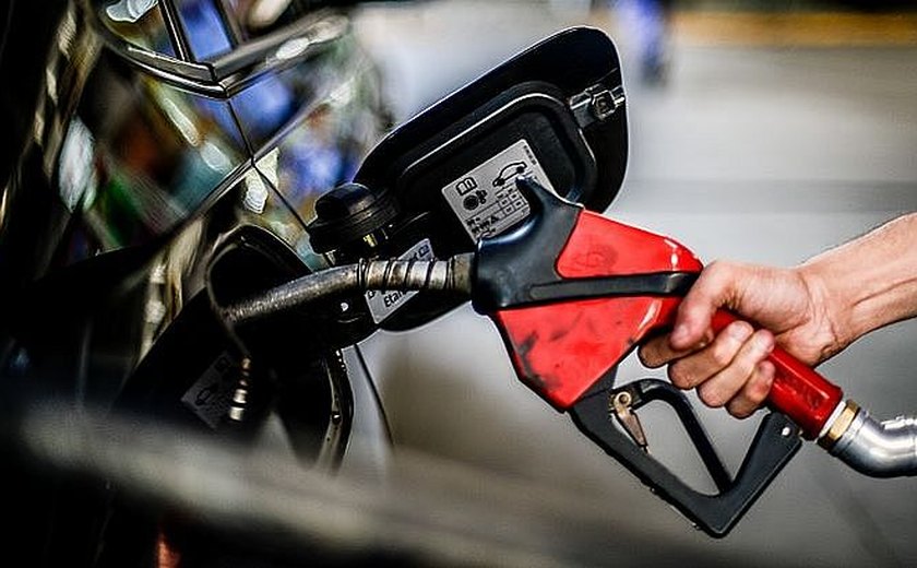 Três postos de combustíveis são interditados em Alagoas após fiscalização da ANP