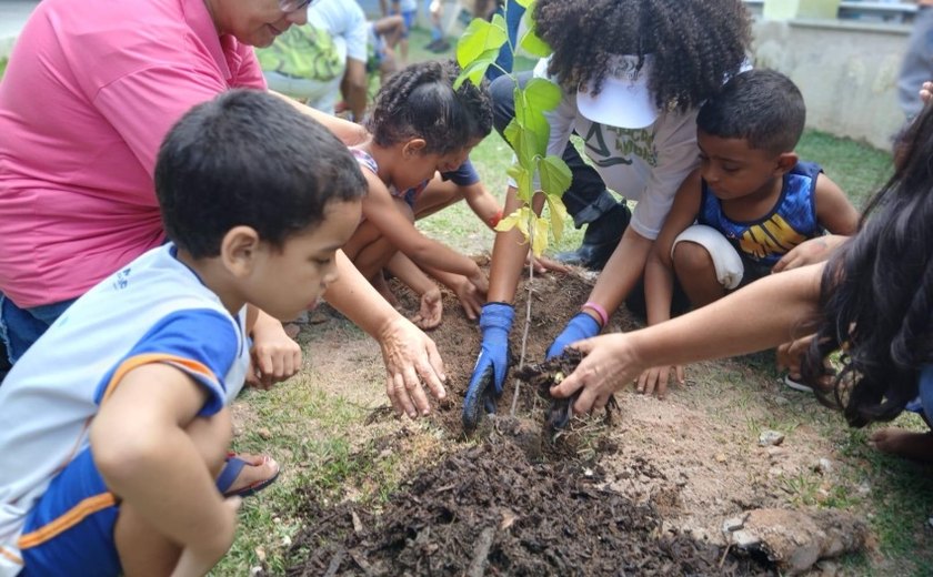 Alurb realiza atividades sustentáveis no Gigantinhos da Chã da Jaqueira