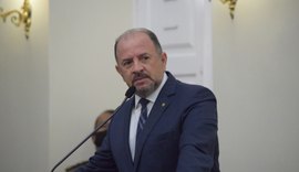 Deputado Antonio Albuquerque nega existência de racismo