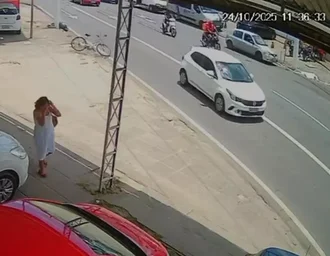 Vídeo: jovem atropelado por carro no bairro do Poço segue internado em estado grave no HGE