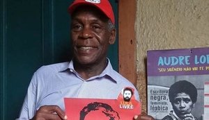 Ator de 'Máquina Mortífera' faz visita a Lula em Curitiba