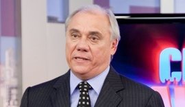 Apresentador Marcelo Rezende some sem despedida e fãs se abalam