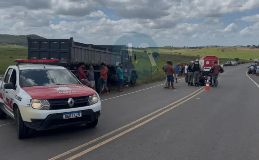 Motociclista morre em colisão com caminhão na Rodovia Miguel Rosa, em Arapiraca