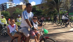 Orla de Maceió é palco do VII Passeio Ciclístico da Construção Civil