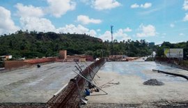 Concretagem da laje superior do viaduto de Jacarecica é concluída
