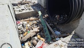 Prefeitura de Maceió é autuada pelo IMA em R$ 100 mil por lançar efluente na Praia da Avenida