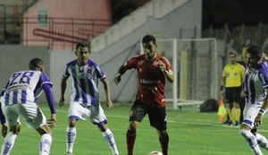 CSA empata com Brasil de Pelotas e perde chance de encostar no G4