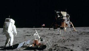 A maior descoberta das viagens à Lua foi a Terra